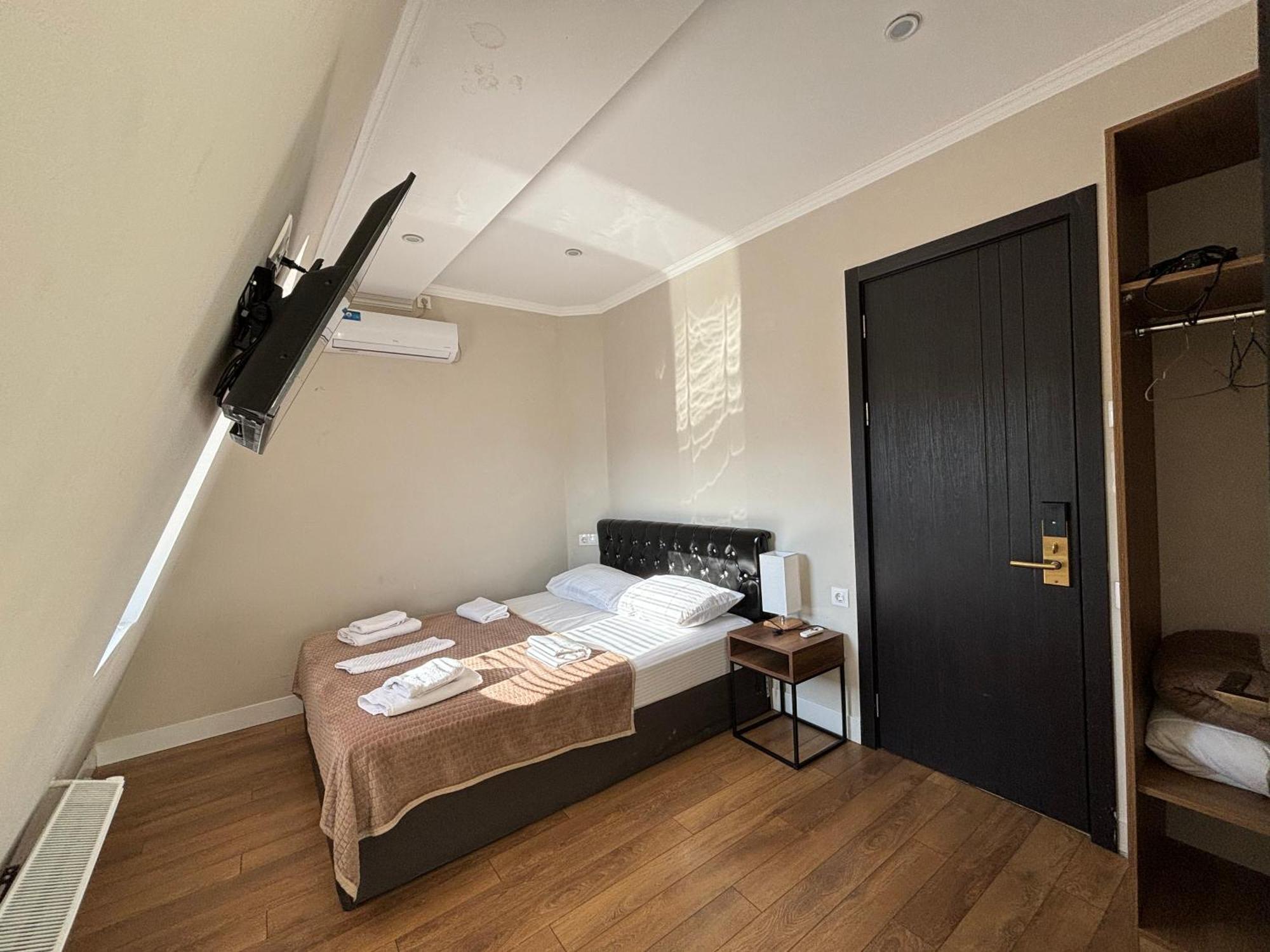 טביליסי D And D Hotel מראה חיצוני תמונה